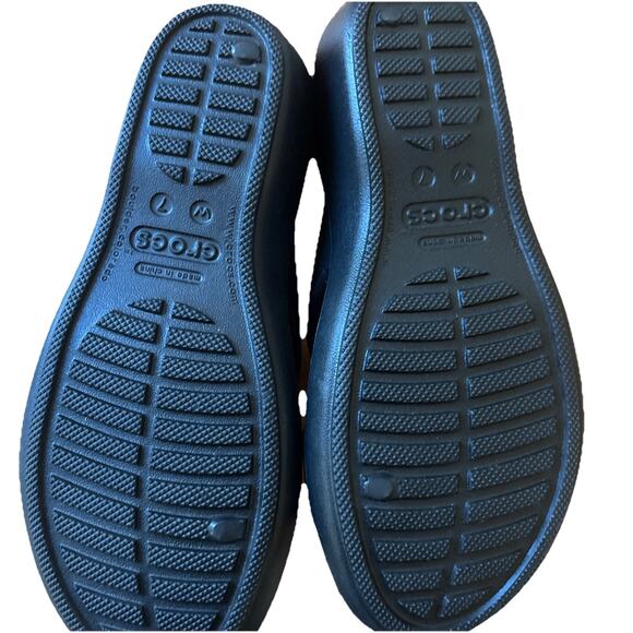 Crocs Black Patricia II Wedge Size 7 Slides Sandals Water Friendly Comfort Shoe - Picture 3 of 4